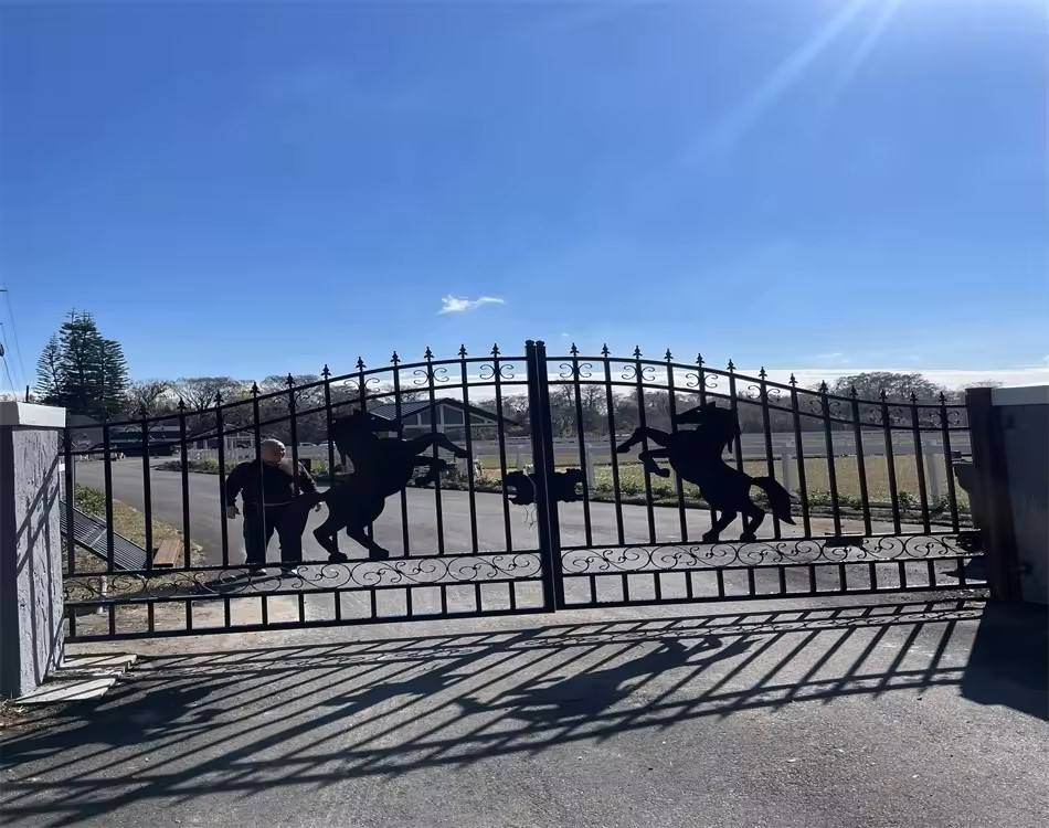 Wrought Iron Driveway Gate with Horse Design - Image 2